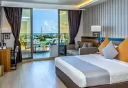 Triton Prestige Seaview & Spa