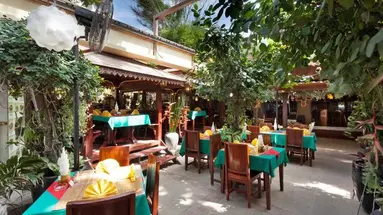Tropica Bungalow