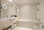 Tryp by Wyndham Abu Dhabi City Center