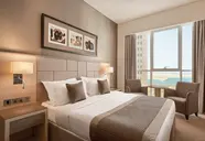 Tryp by Wyndham Abu Dhabi City Center