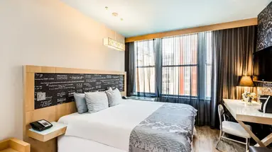 Tryp Times Square South