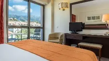 TUI Blue Gardens Savoy Signature