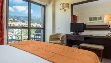 TUI Blue Gardens Savoy Signature