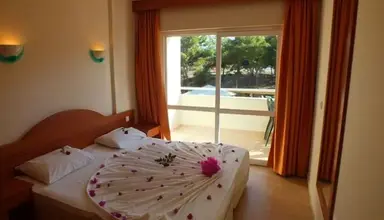 Tuntas Family Suites Kusadasi