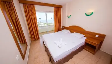 Tuntas Suites Altinkum