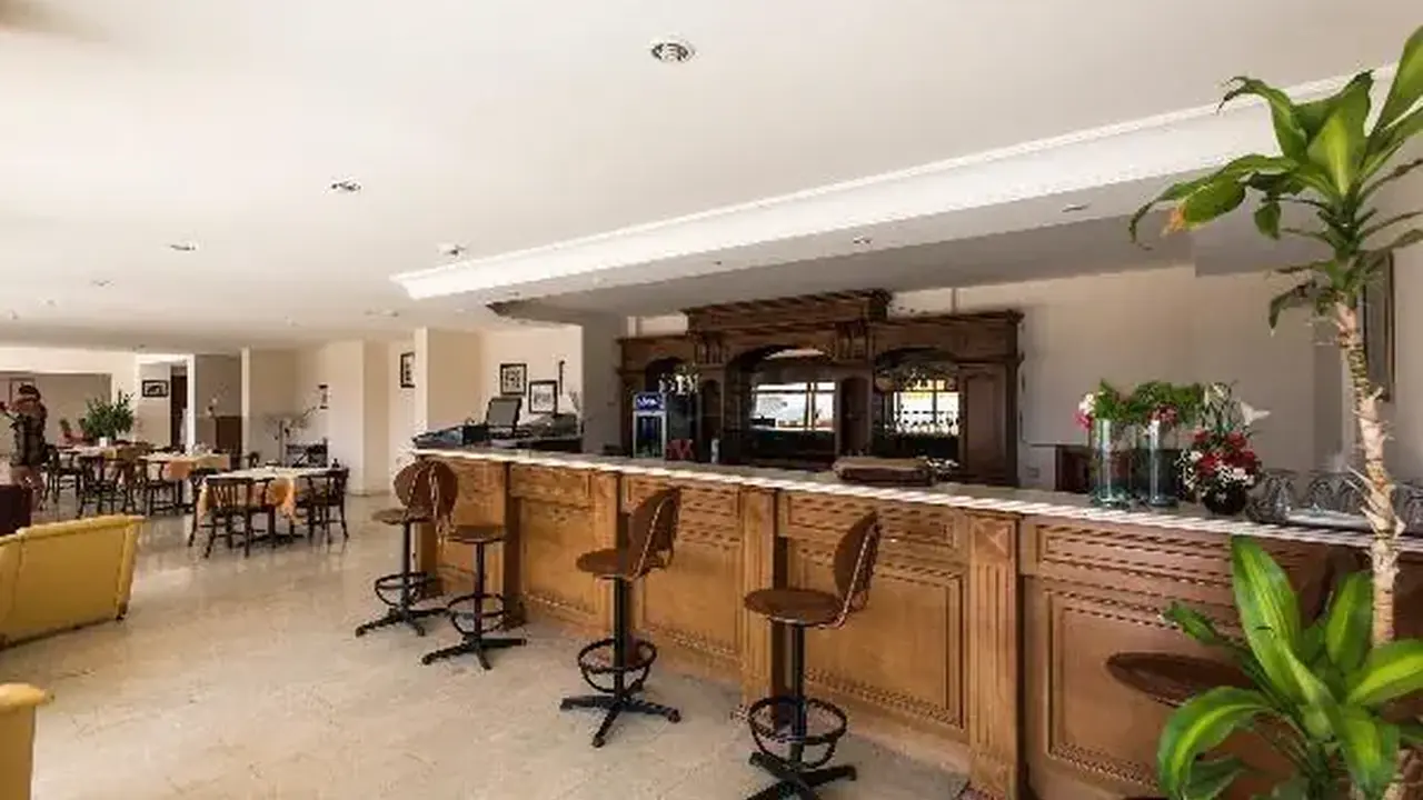 Tuntas Suites Altinkum