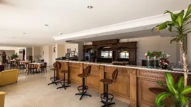 Tuntas Suites Altinkum