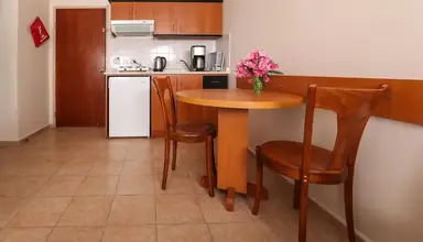 Tuntas Suites Altinkum