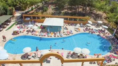 Tuntas Suites Altinkum