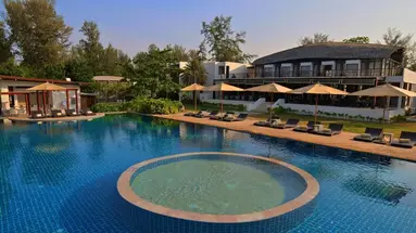 Twin Lotus Resort & Spa