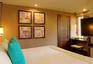 Twin Lotus Resort & Spa