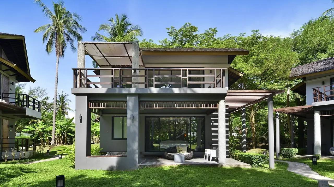 Twin Lotus Resort & Spa