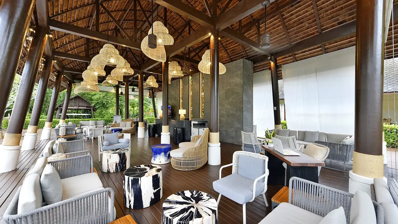 Twin Lotus Resort & Spa