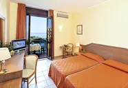 Una Naxos Beach Sicilia