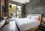 Unique Life Style