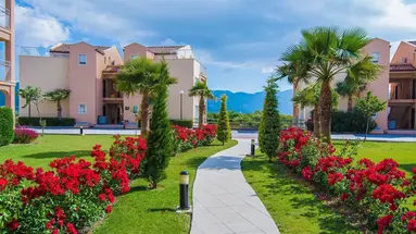 Unique Residence Golf & Spa