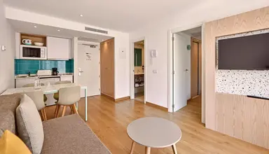 Universal Aparthotel Elisa