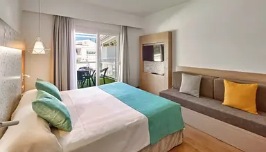 Universal Aparthotel Elisa