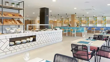 Universal Aparthotel Elisa