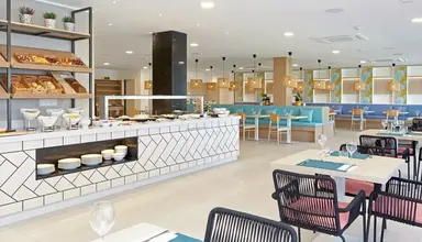 Universal Aparthotel Elisa
