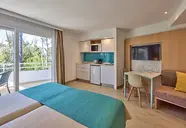Universal Aparthotel Elisa
