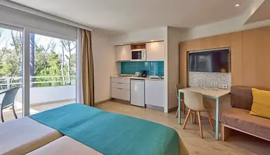 Universal Aparthotel Elisa