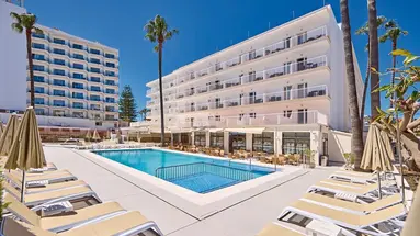 Universal Bikini (Cala Millor)