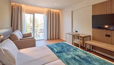 Universal Romantica (Colonia Sant Jordi)