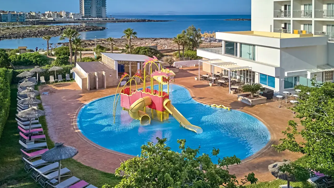 Universal Romantica (Colonia Sant Jordi)