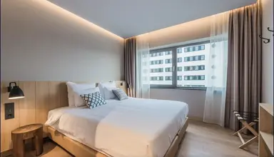 Urban Lodge
