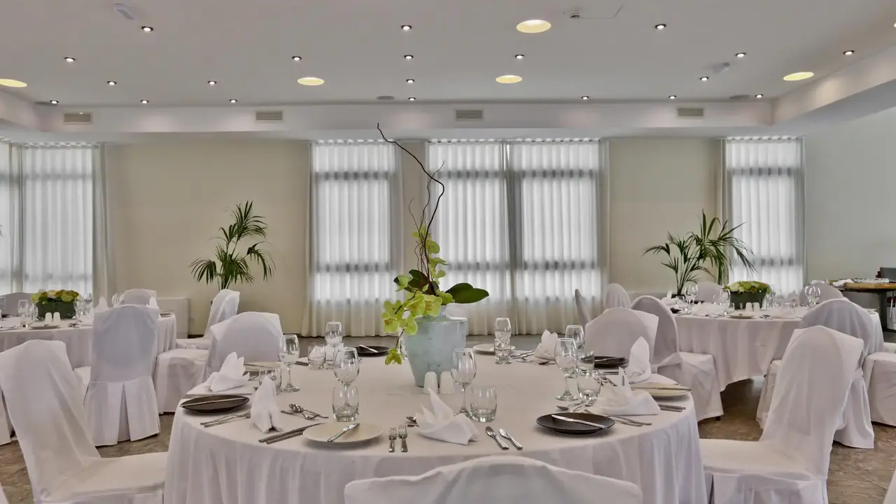 Urban Valley Resort