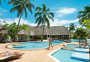 Uroa Bay Beach Resort