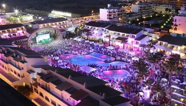 Ushuaia (Playa d'en Bossa)