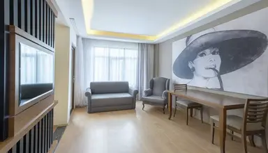 Utopia Resort & Residence