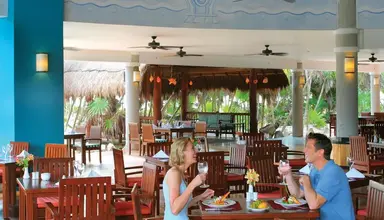 Valentin Imperial Riviera Maya