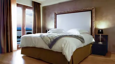Valis Resort