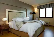Valis Resort