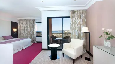 Valparaiso Palace