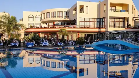 Hotel Vantaris Palace