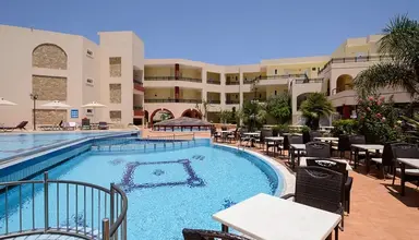 Vantaris Palace