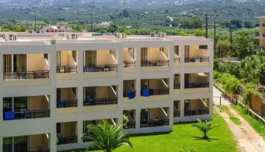 Vantaris Palace