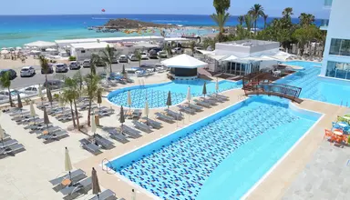 Vassos Nissi Plage