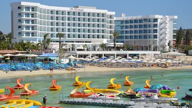 Vassos Nissi Plage