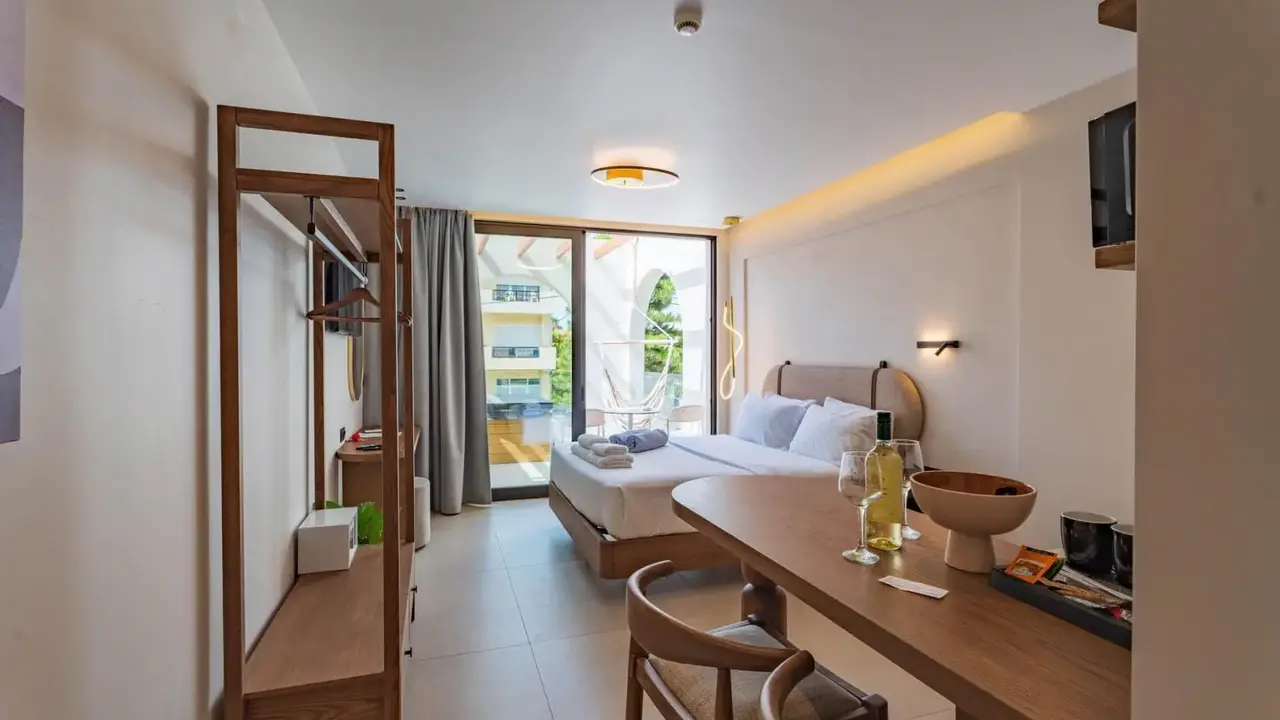 Vaya Suites by Omilos Hotels