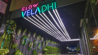 Vela Dhi Glow Pratunam
