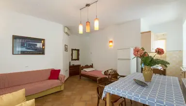 Vergos House Apartamenty