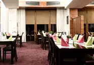 Vestil Business & Conference
