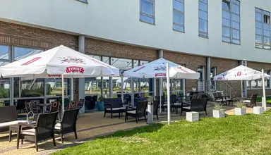 Victor Pruszków by DeSilva
