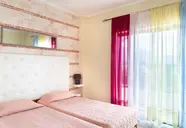 Victoria Hill (Dassia)