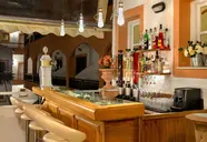 Victoria Hill (Dassia)